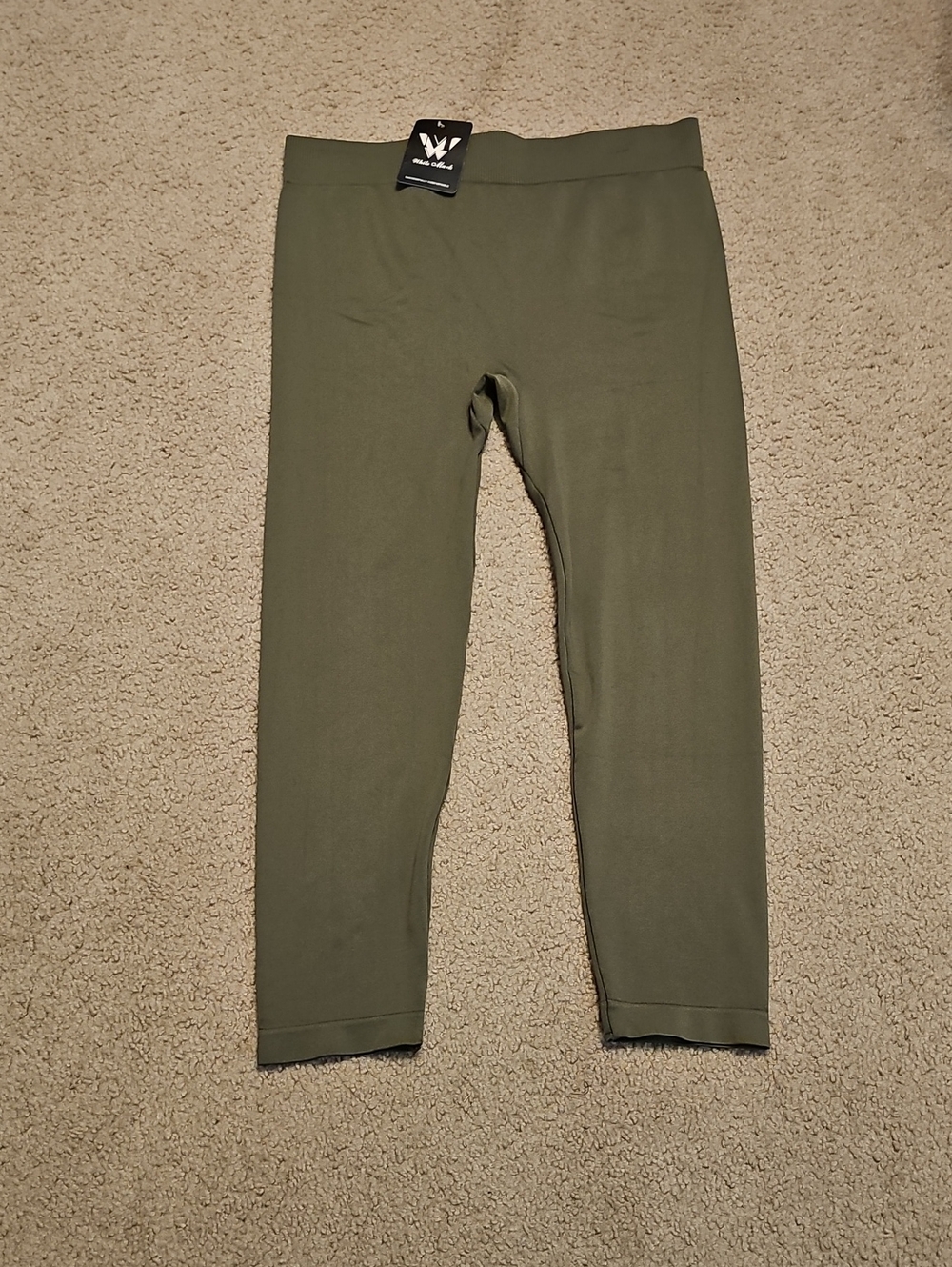 White Mark Olive Leggings in Deep Olive Green